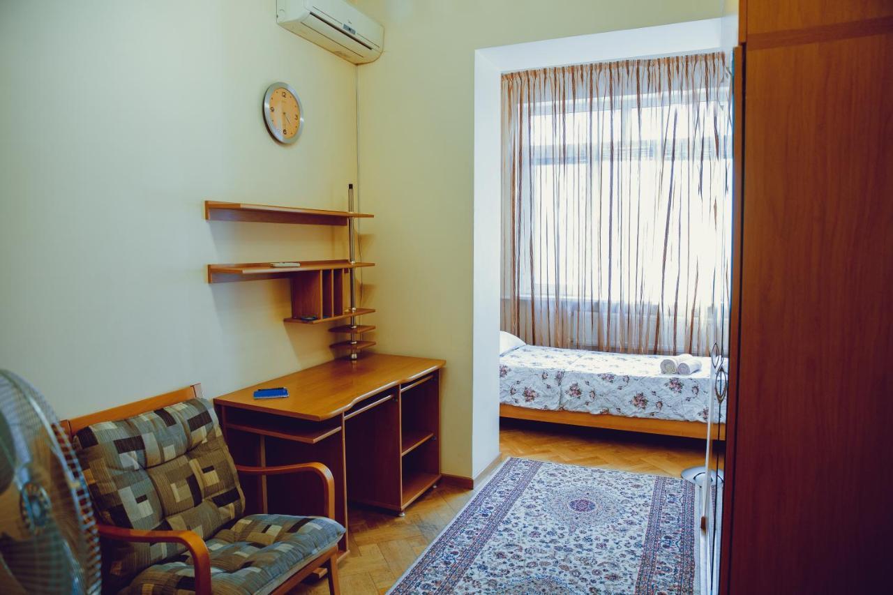 Clock Tower Apartment In Baku Exteriér fotografie