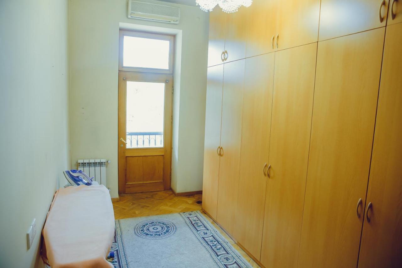Clock Tower Apartment In Baku Exteriér fotografie