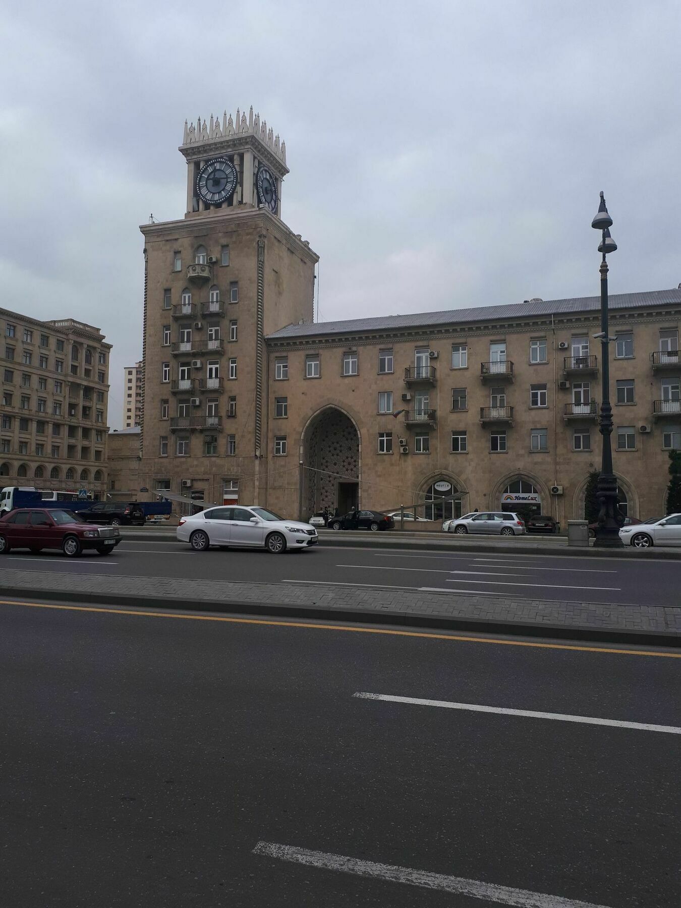 Clock Tower Apartment In Baku Exteriér fotografie
